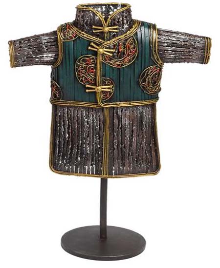 BUSTO METALICO CHINO NEGRO C/CHALECO VERDE