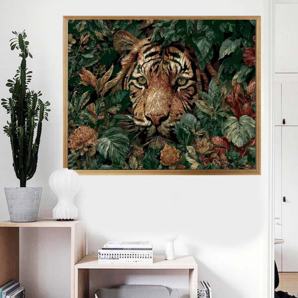 PINTAR POR NUMEROS TIGER BETWEEN FLOWERS